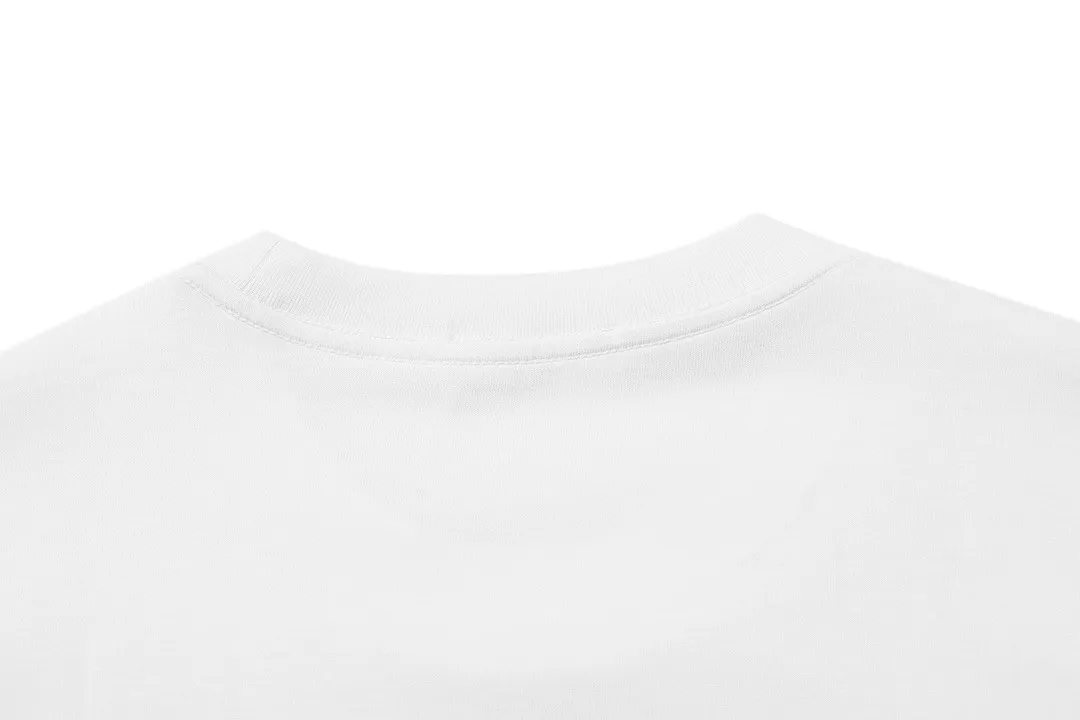 Celine 2026 official website New Arrival Imported machine high-density embroidered small letters logo Men's and women's Same Style short-sleeved T-shirt ·Customized 300 grams of 100% double yarn pure cotton fabric ·Defined dyeing of 32 double-strand threads ·Collar label, hangtag, main mark and three labels complete Color: White Size: XS S M L